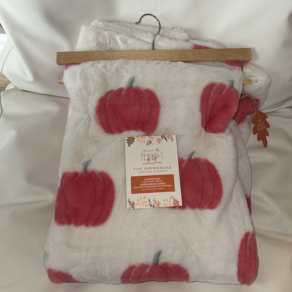 Fall/Halloween Blanket - Picture 2 of 3